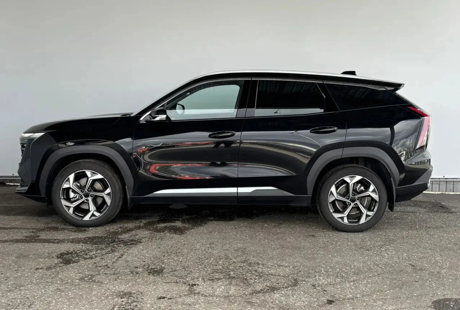 Geely Atlas, 2024