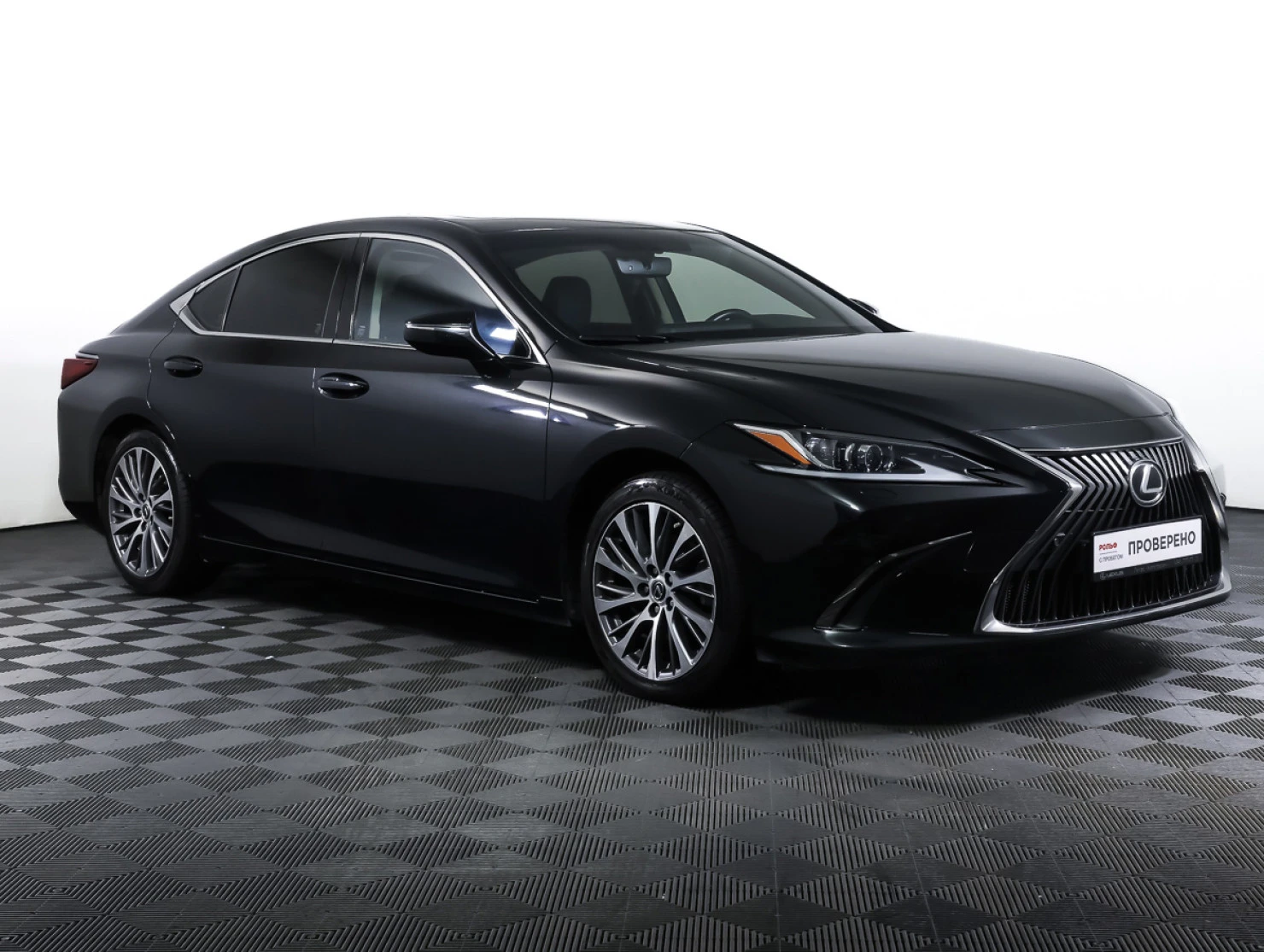 Lexus ES, 2020