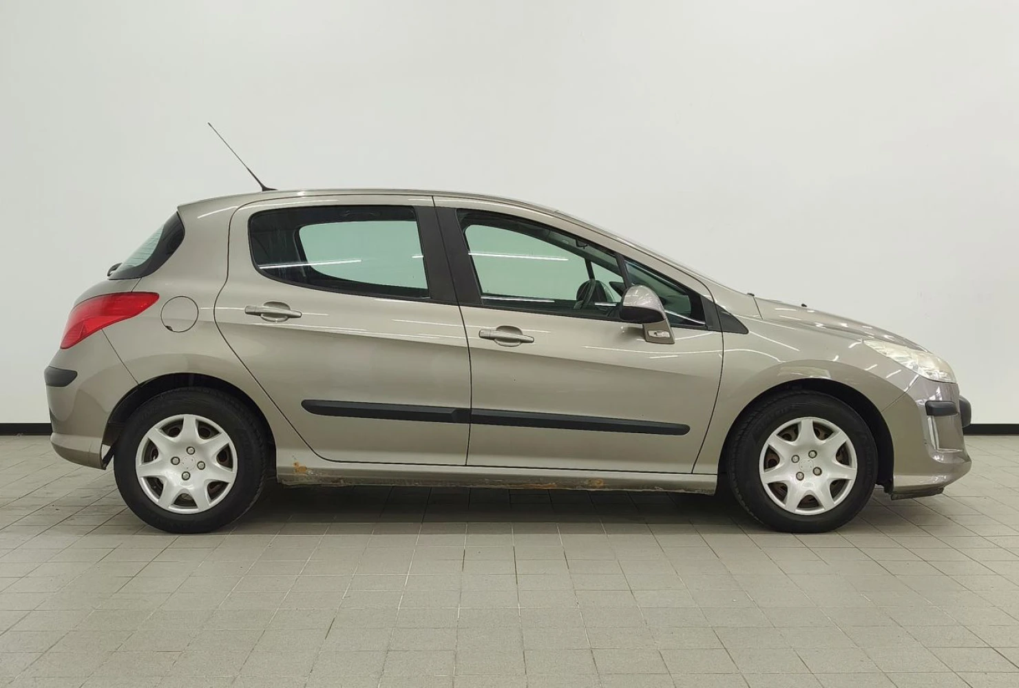 Peugeot 308, 2010
