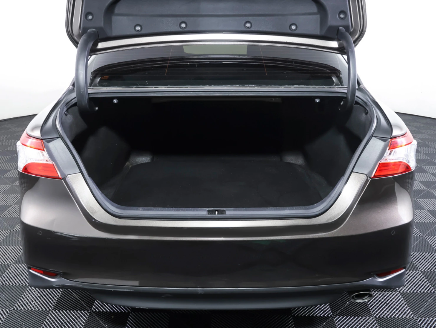 Toyota Camry, 2020
