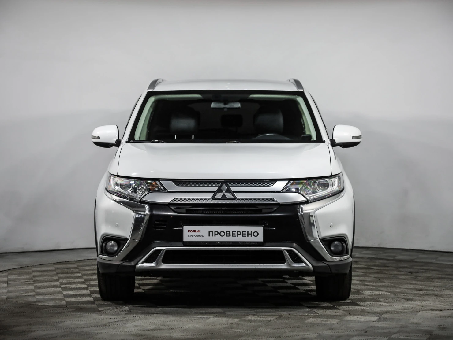 Mitsubishi OUTLANDER, 2020