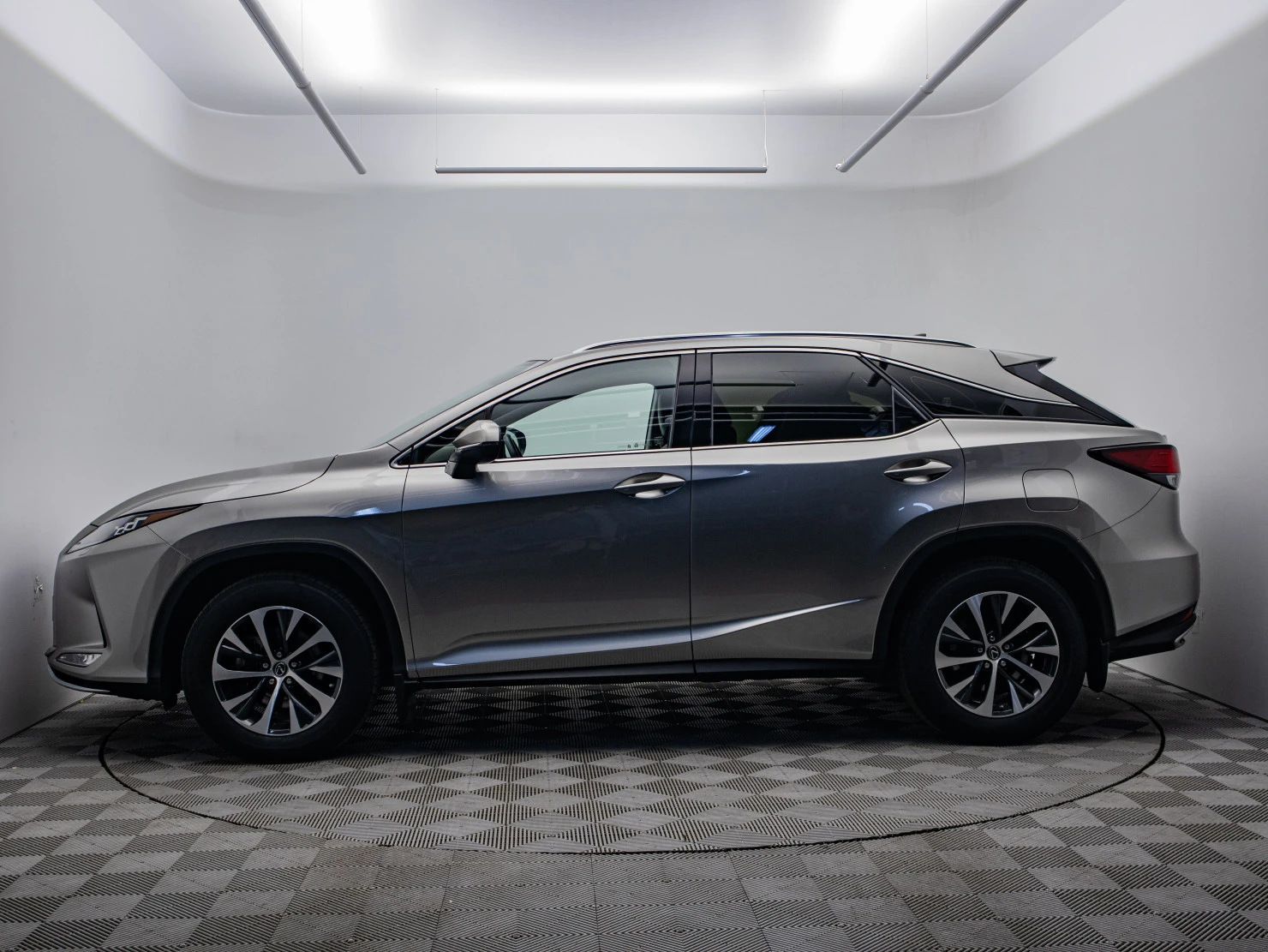 Lexus RX, 2020