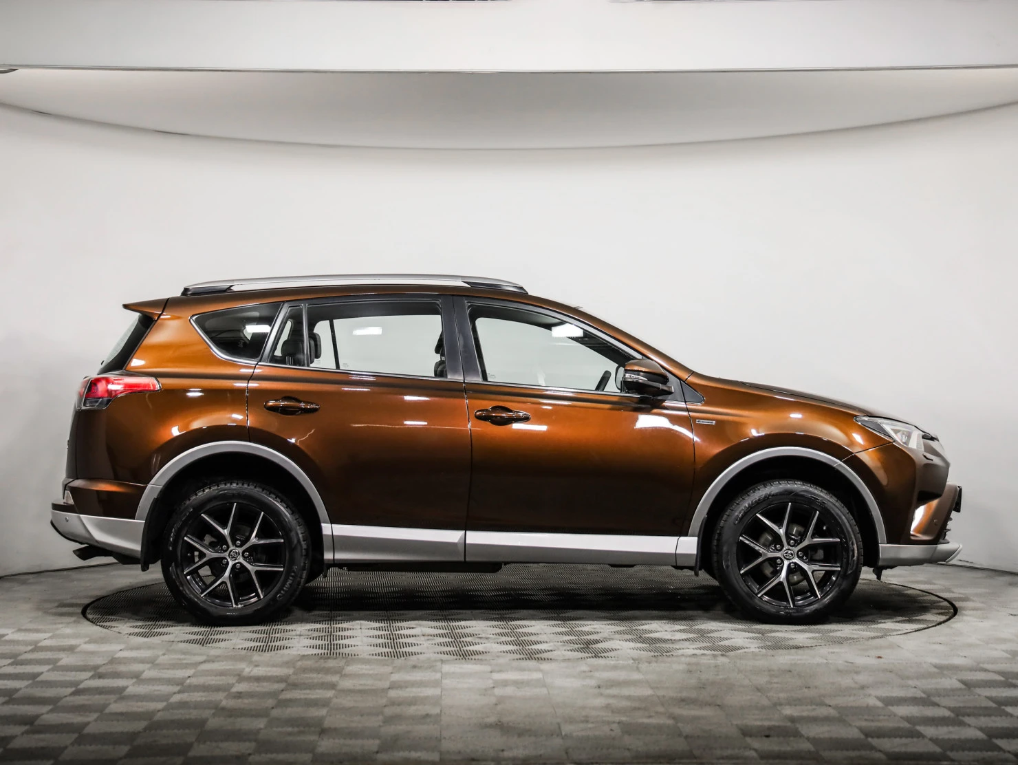 Toyota RAV4, 2016