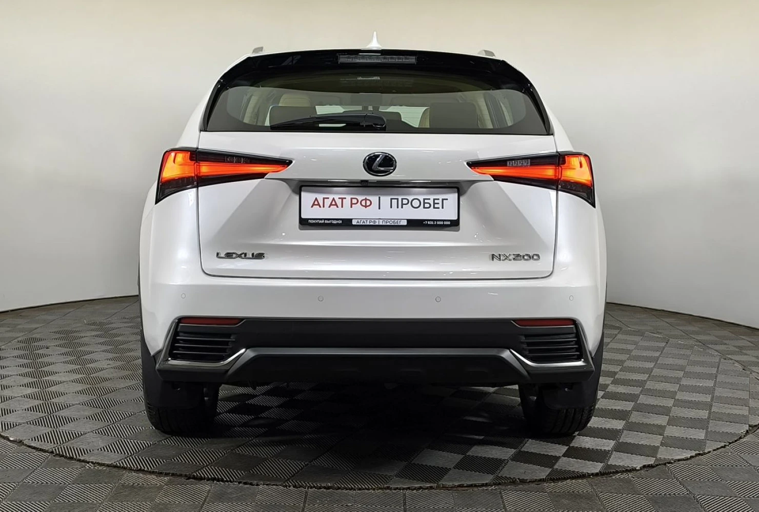 Lexus NX, 2018