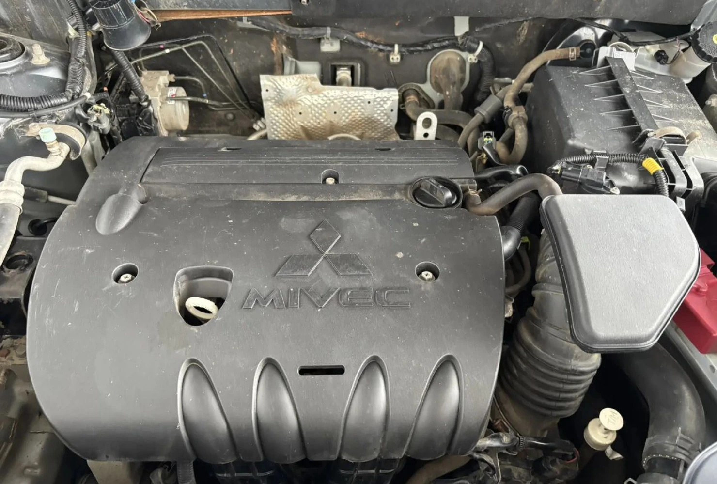 Mitsubishi OUTLANDER, 2013