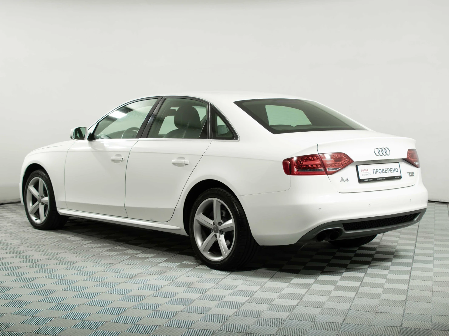 Audi A4, 2011