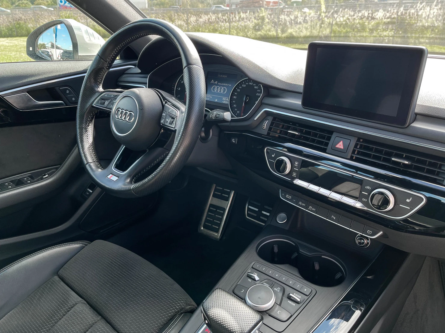 Audi A4, 2016