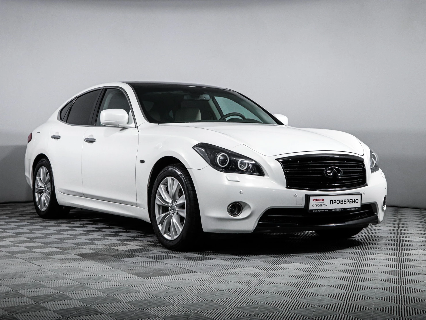 Infiniti M, 2010