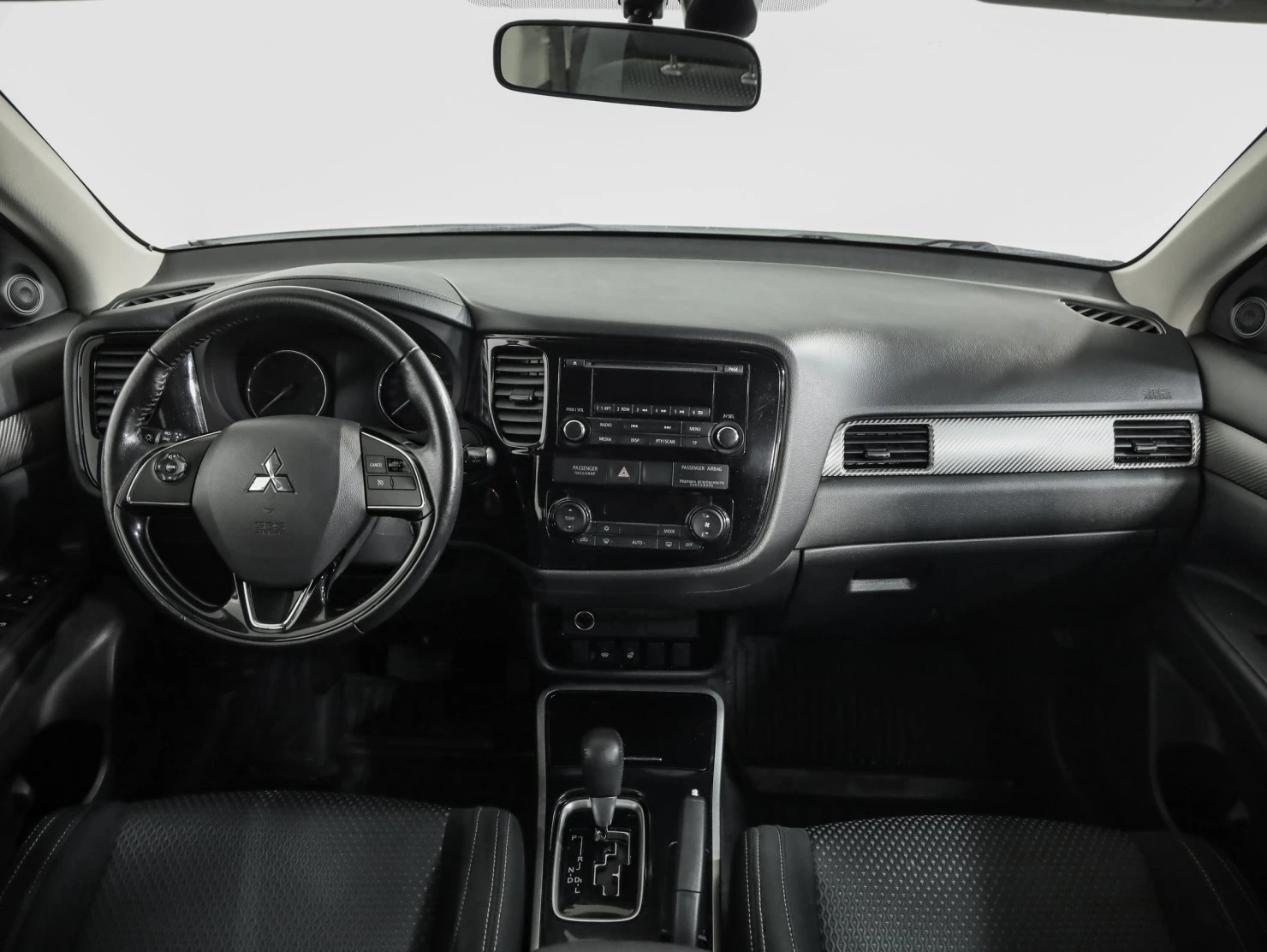 Mitsubishi OUTLANDER, 2017