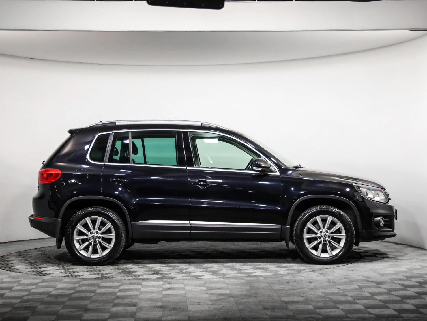 Volkswagen Tiguan, 2012