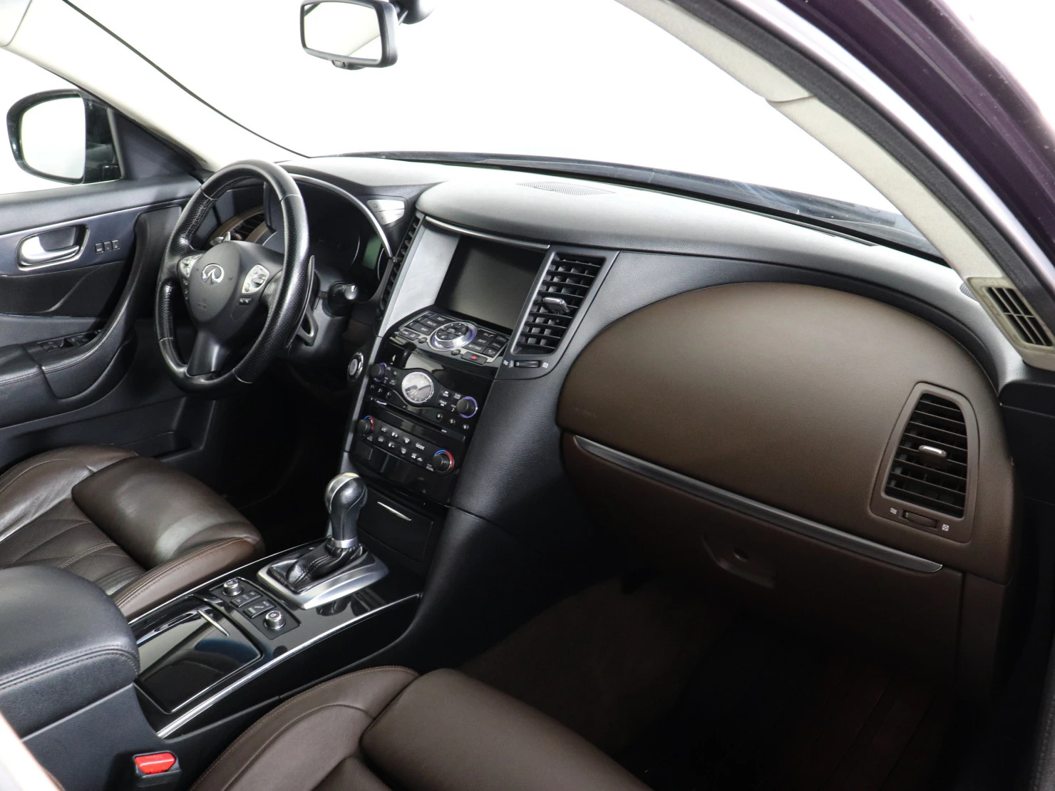 Infiniti FX, 2010