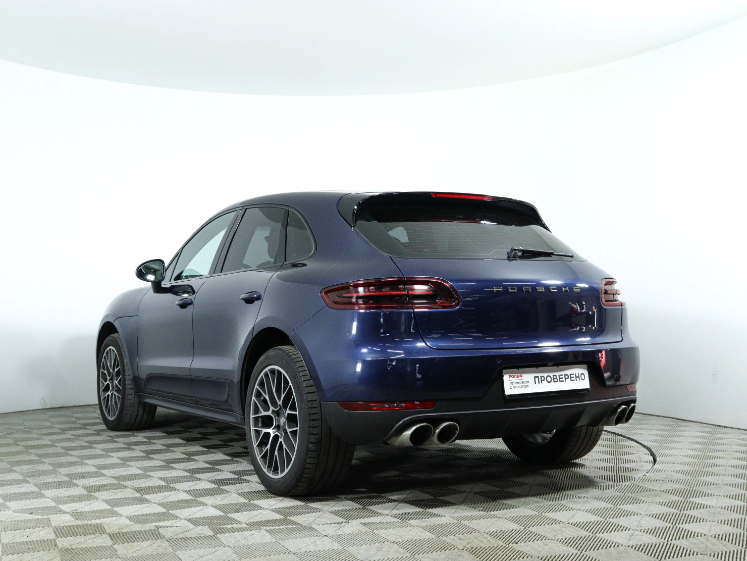 Porsche Macan, 2015