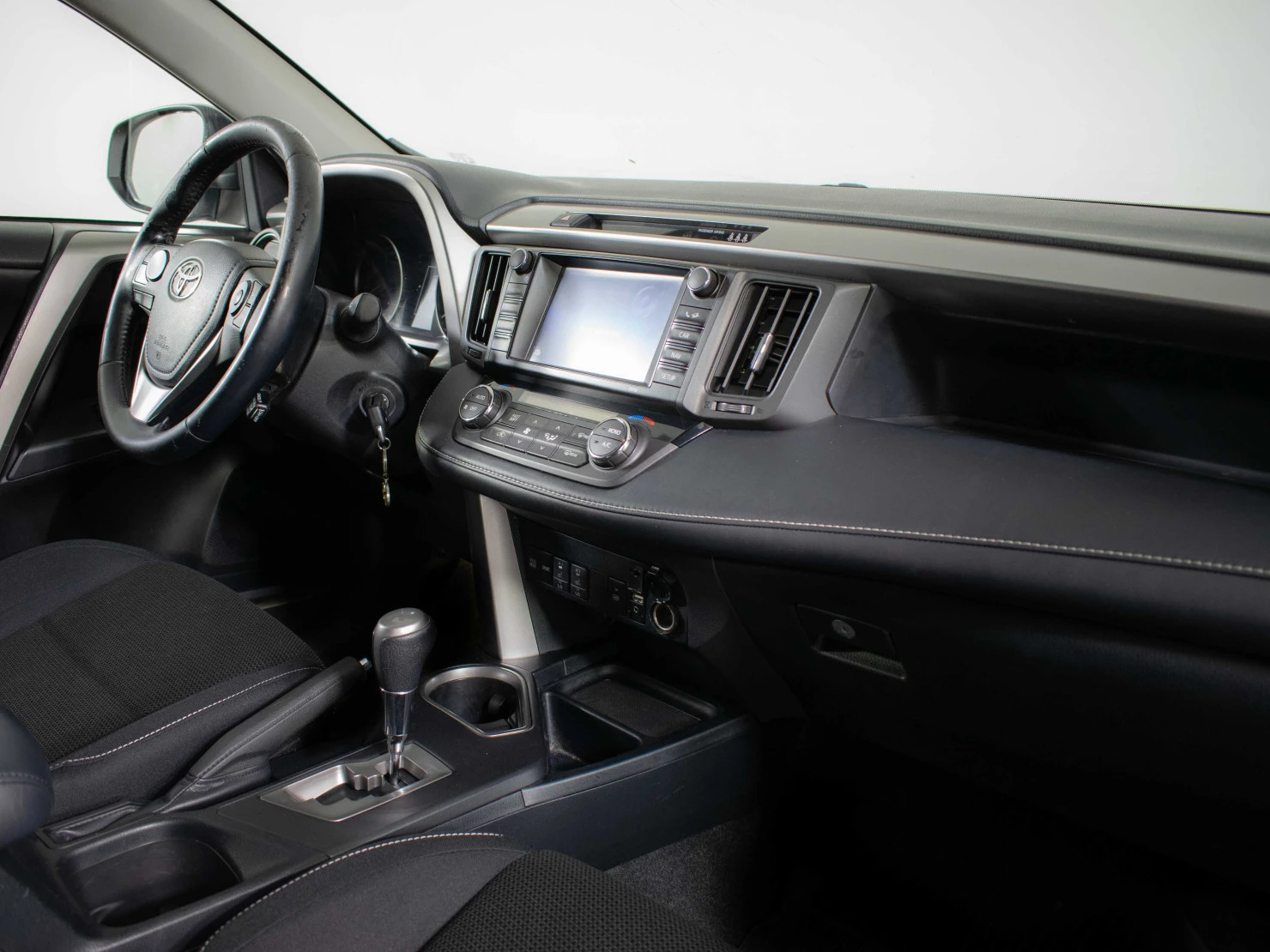 Toyota RAV4, 2017
