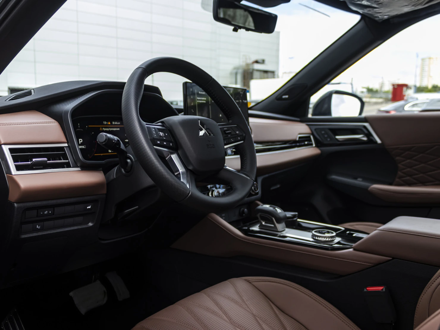 Mitsubishi OUTLANDER, 2025