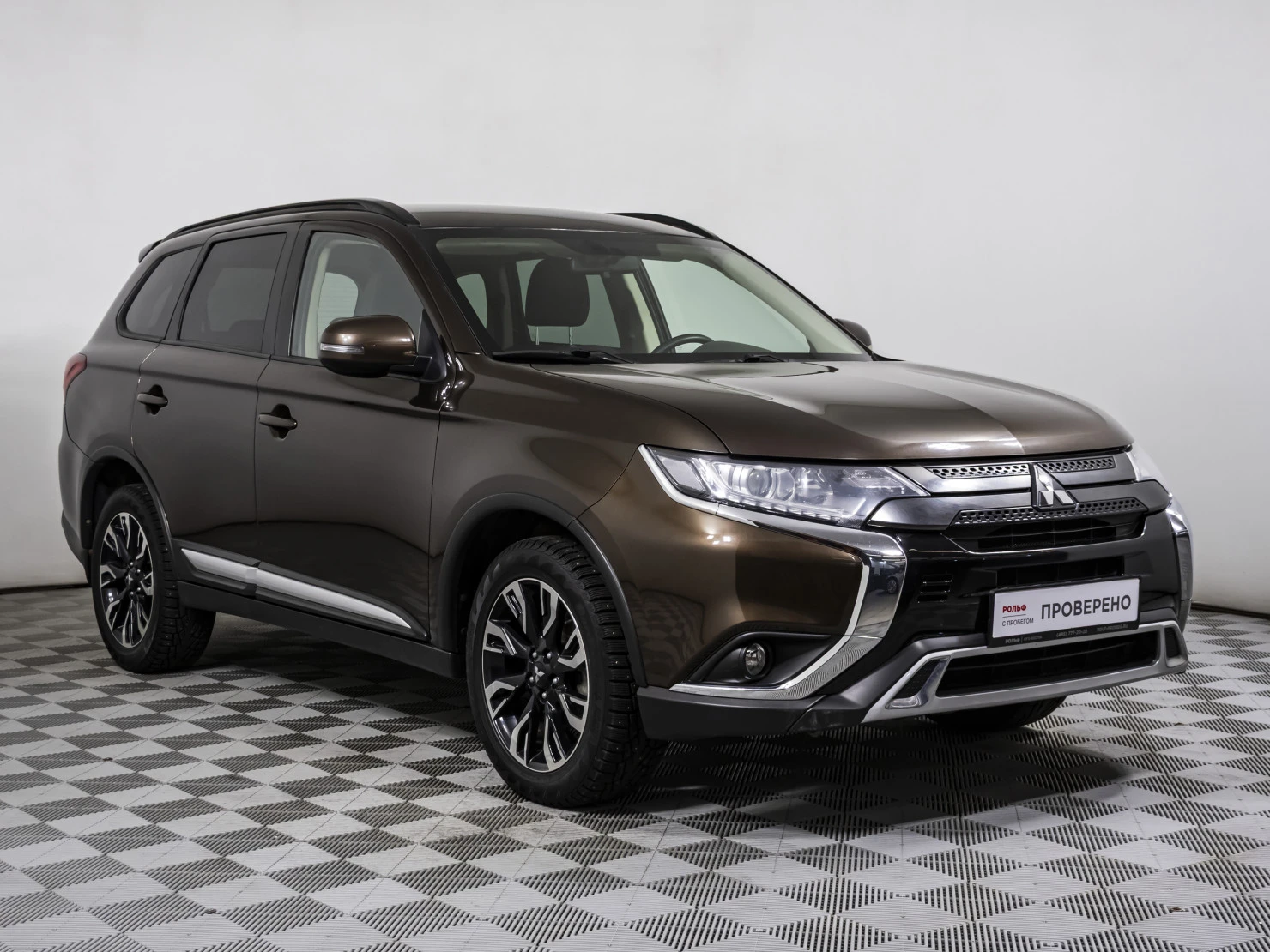 Mitsubishi OUTLANDER, 2021