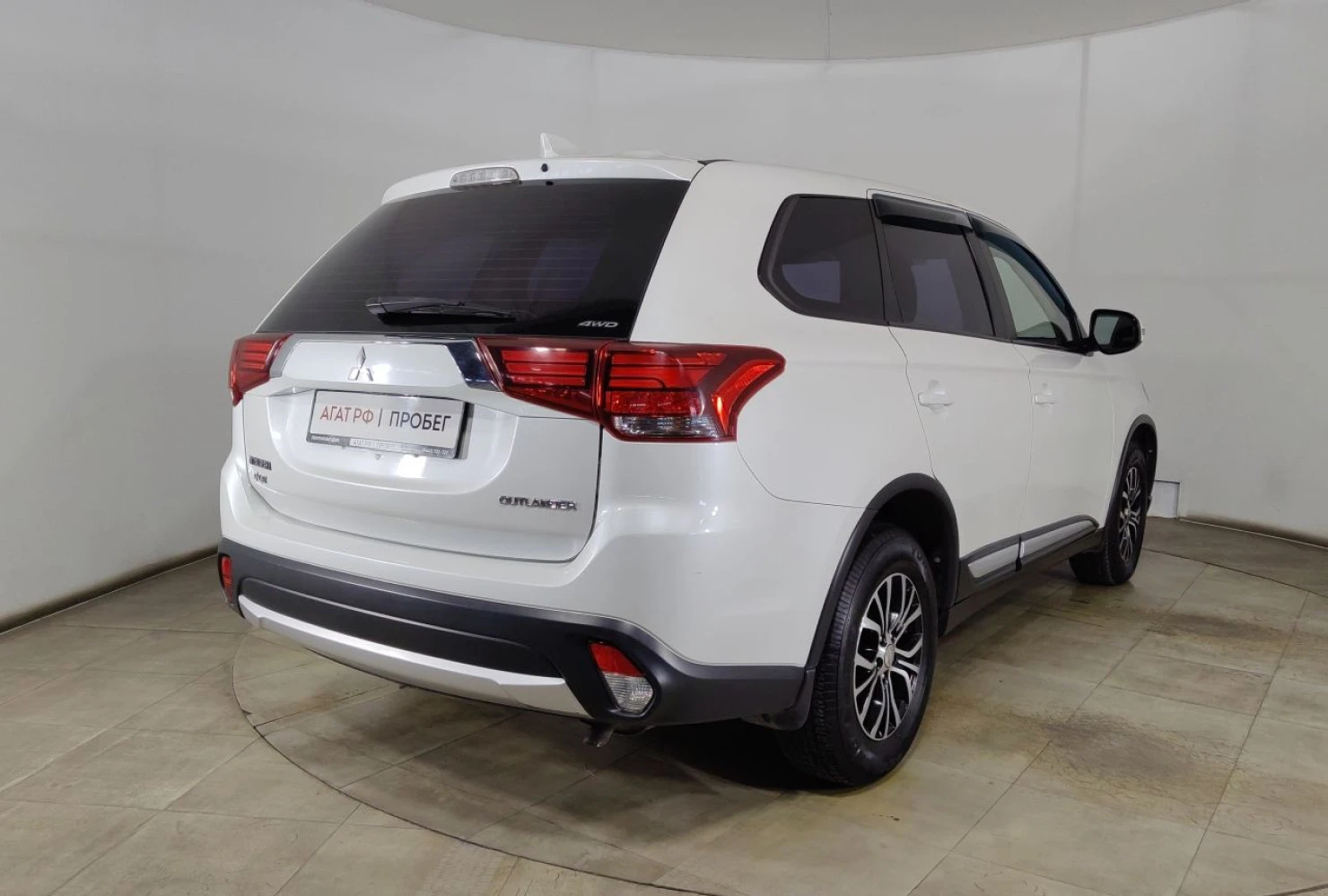 Mitsubishi OUTLANDER, 2017