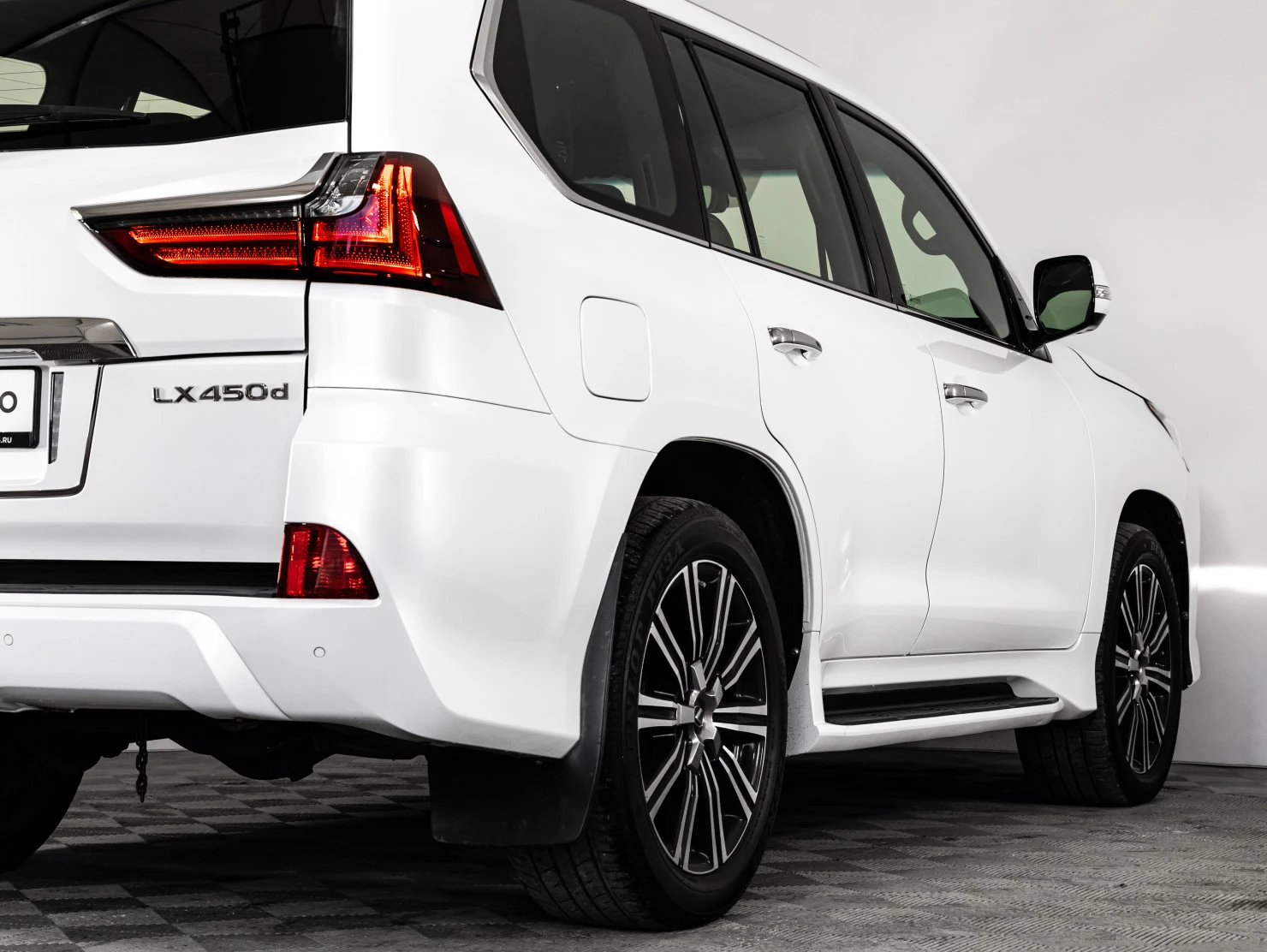 Lexus LX, 2019